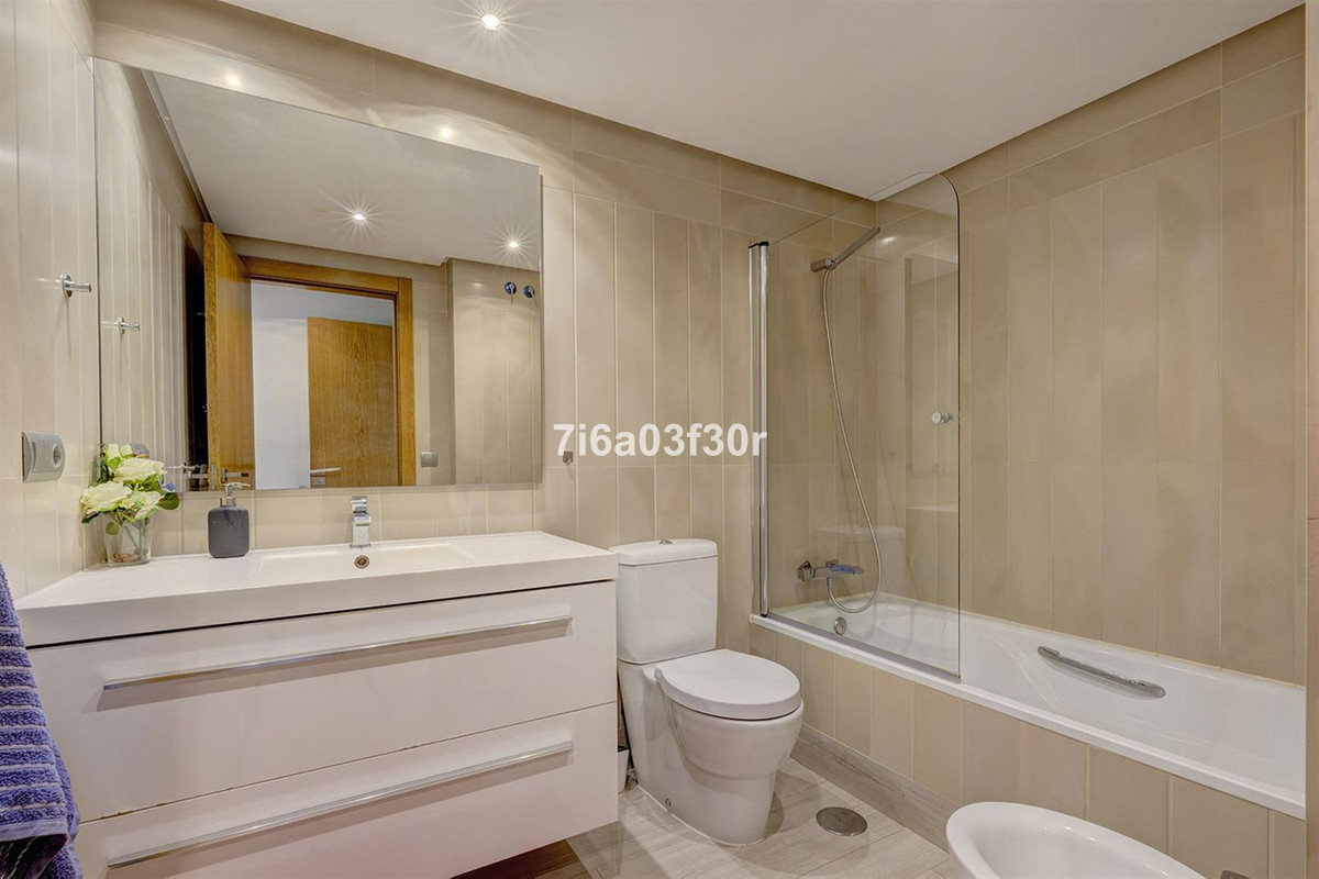 3 Bed Apartment for sale in San Pedro De Alcántara Costa Del Sol, Málaga, Spain