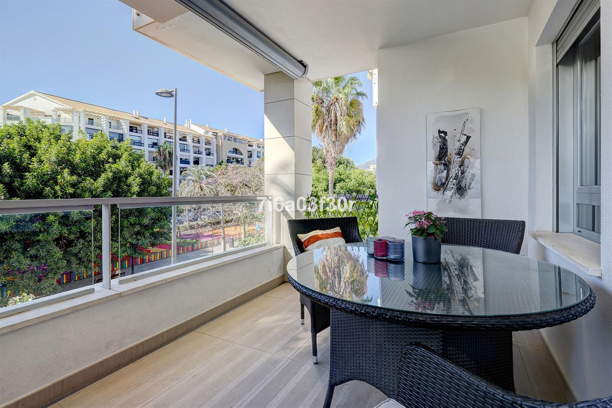 3 Bed Apartment for sale in San Pedro De Alcántara Costa Del Sol, Málaga, Spain