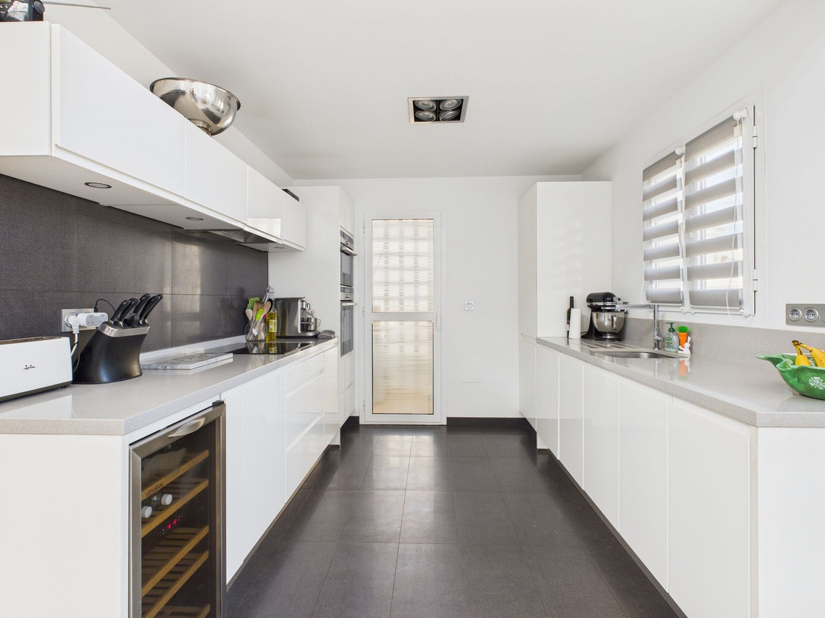 Se vende Ático de 3 dormitorios en Costa Del Sol, Cadiz, España