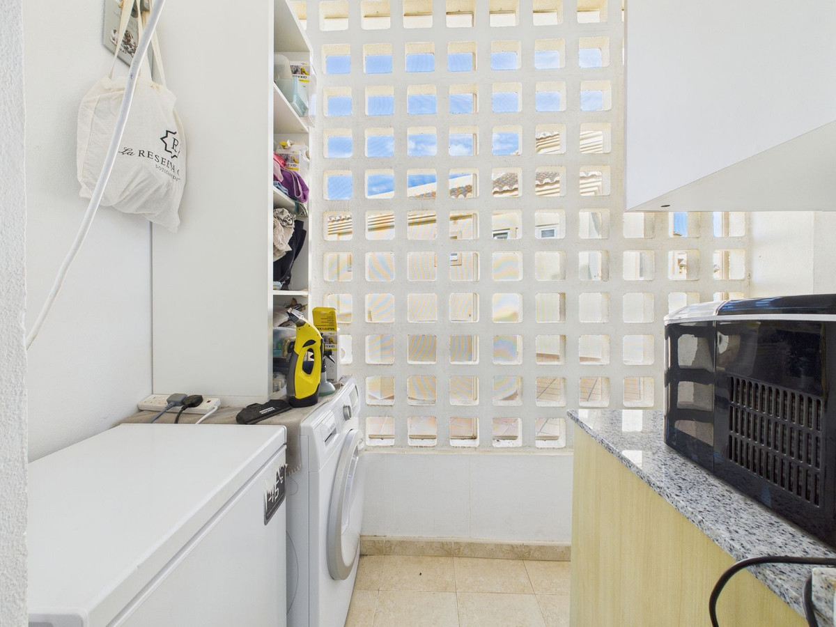Se vende Ático de 3 dormitorios en Costa Del Sol, Cadiz, España