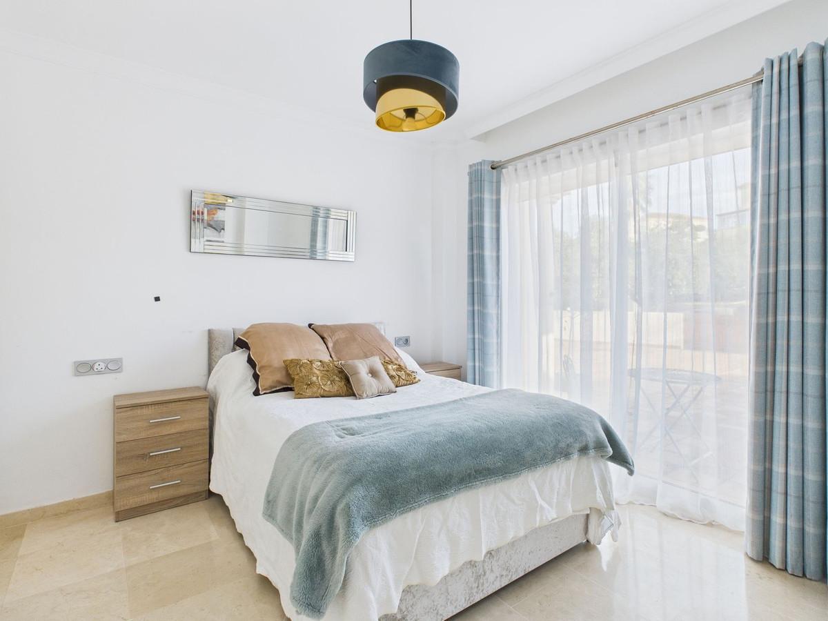 Se vende Ático de 3 dormitorios en Costa Del Sol, Cadiz, España