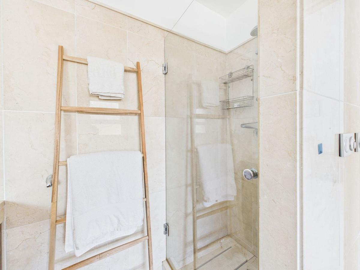 Se vende Ático de 3 dormitorios en Costa Del Sol, Cadiz, España