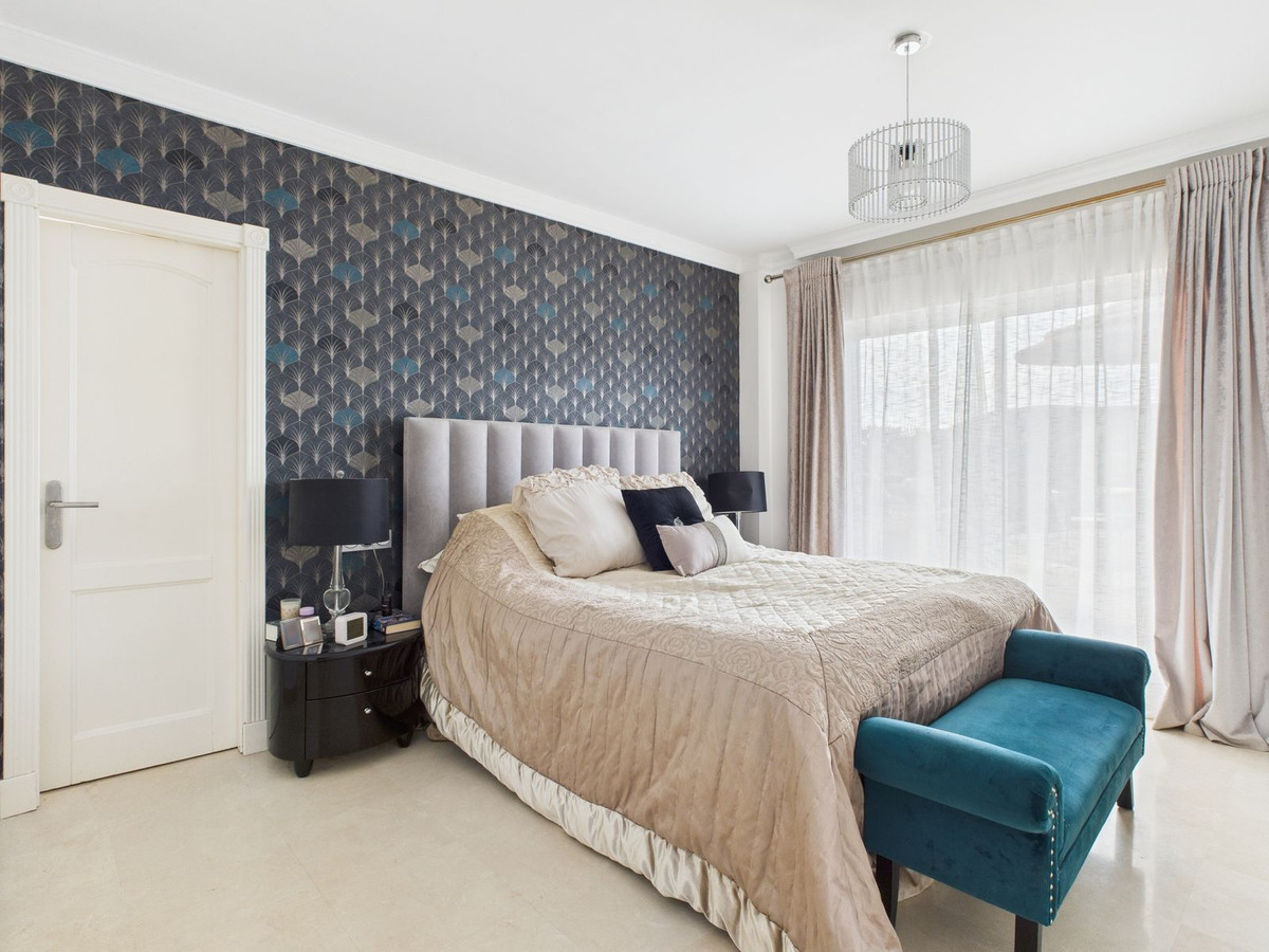 Se vende Ático de 3 dormitorios en Costa Del Sol, Cadiz, España