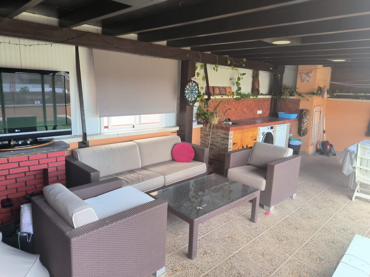 3 Bed Apartment for sale in Estepona Costa Del Sol, Málaga, Spain