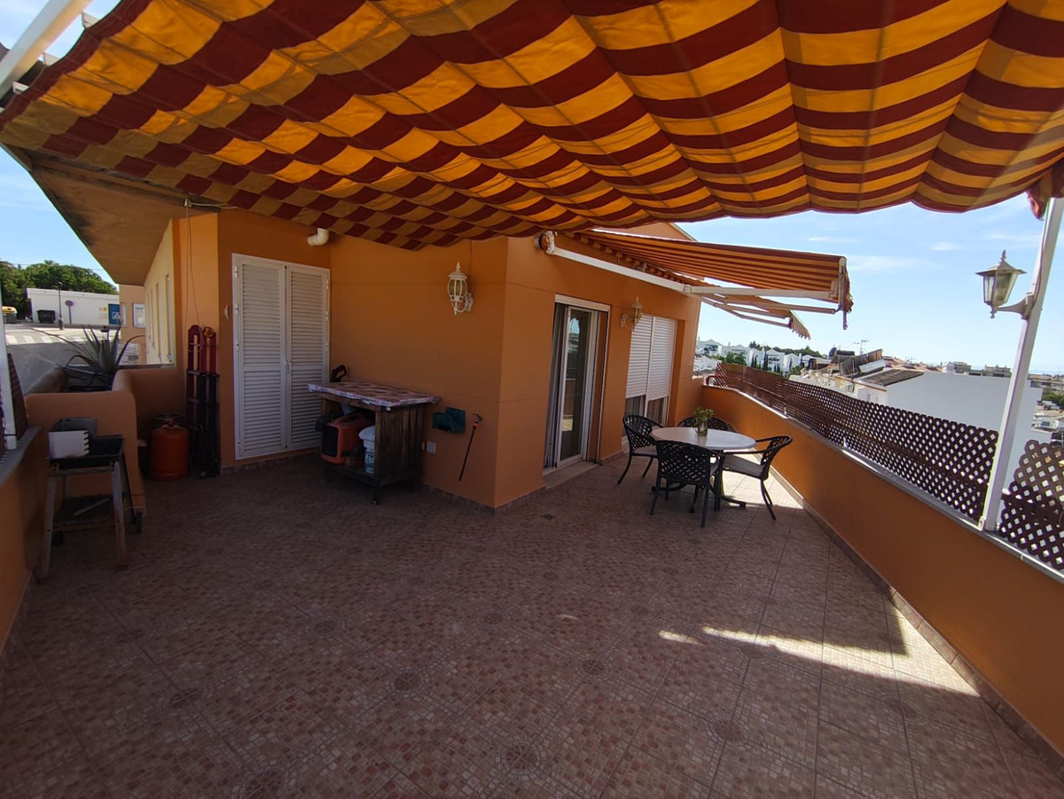 3 Bed Apartment for sale in Estepona Costa Del Sol, Málaga, Spain