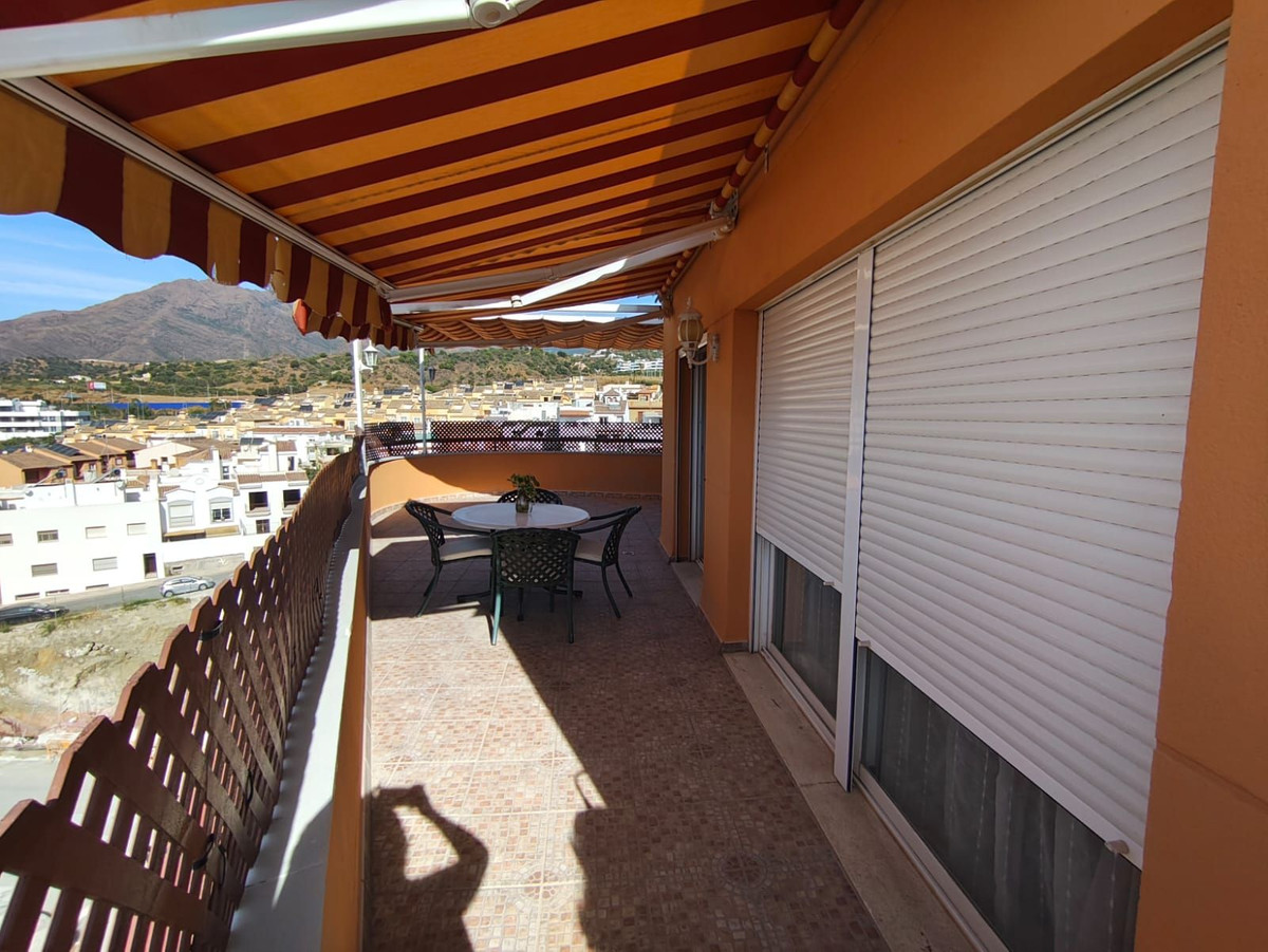 3 Bed Apartment for sale in Estepona Costa Del Sol, Málaga, Spain