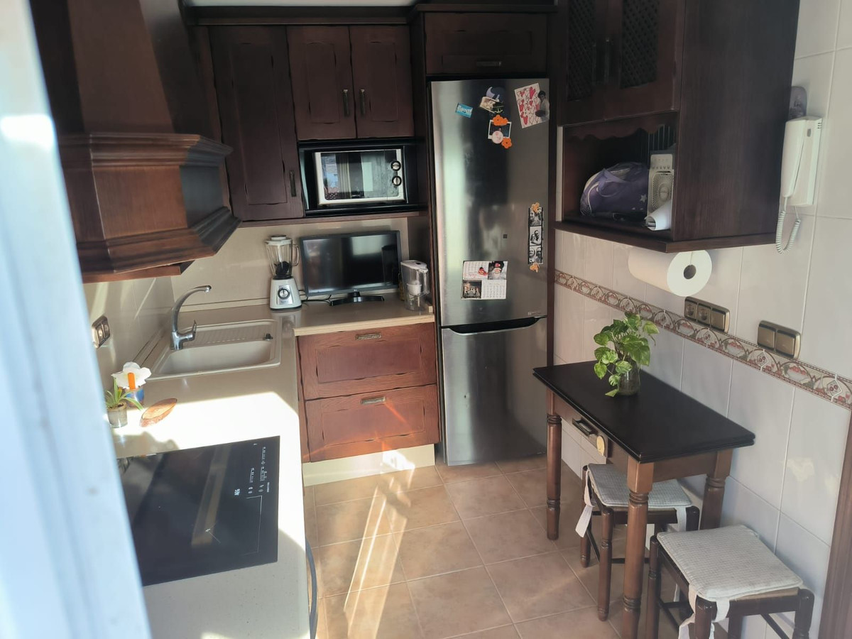 3 Bed Apartment for sale in Estepona Costa Del Sol, Málaga, Spain