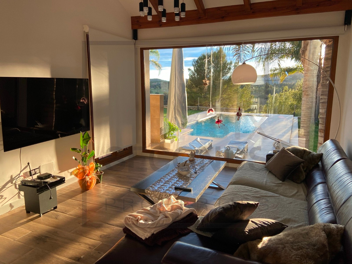 2 Bed Townhouse for sale in Algorfa Costa Blanca, Alicante, Spain