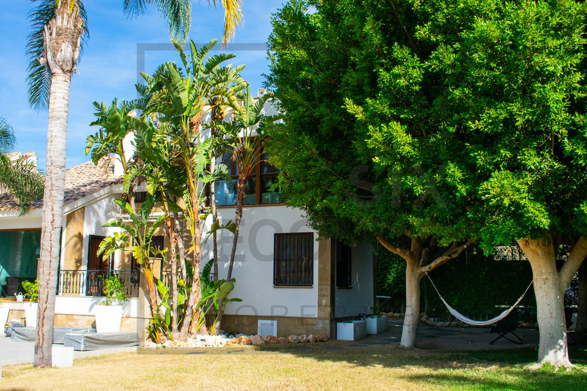 2 Bed Townhouse for sale in Algorfa Costa Blanca, Alicante, Spain