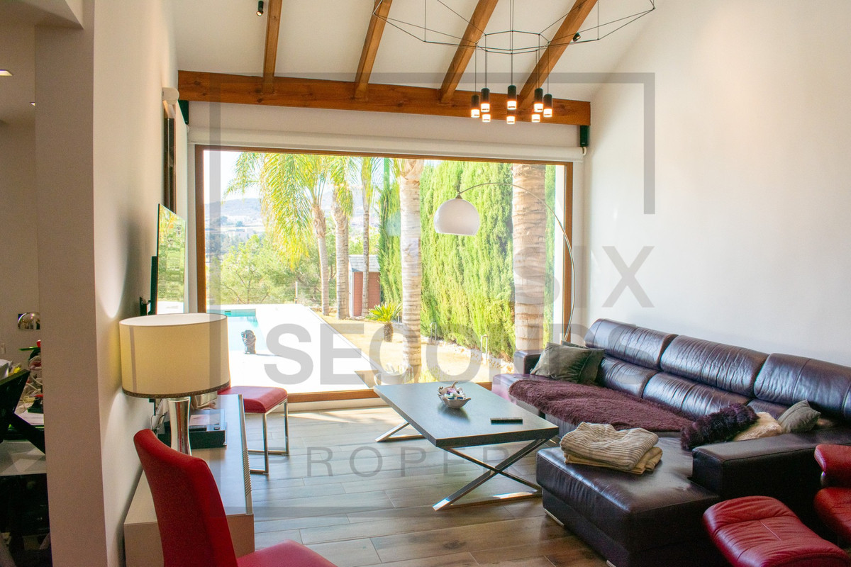 2 Bed Townhouse for sale in Algorfa Costa Blanca, Alicante, Spain