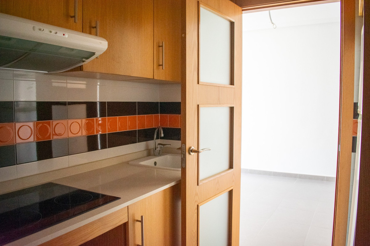 Se vende Apartamento Planta Media de 2 dormitorios en Costa Blanca, Alicante, España