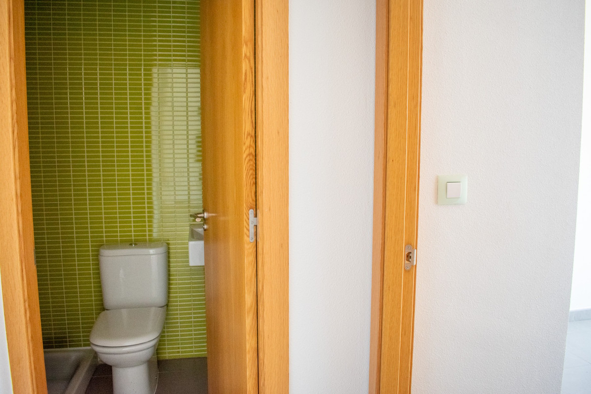Se vende Apartamento Planta Media de 2 dormitorios en Costa Blanca, Alicante, España