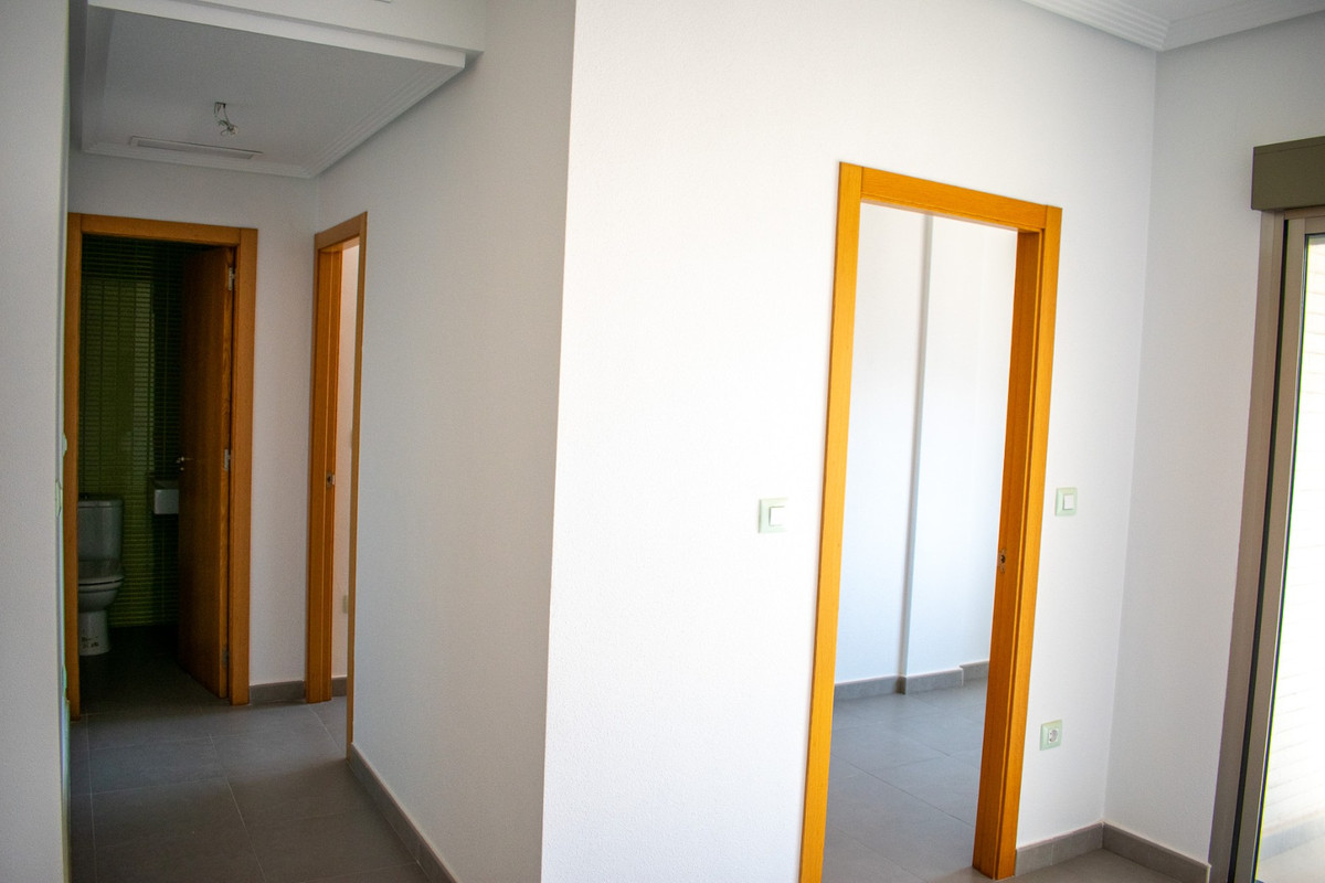 Se vende Apartamento Planta Media de 2 dormitorios en Costa Blanca, Alicante, España