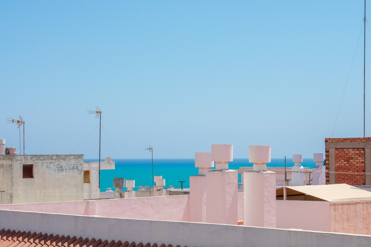 Se vende Apartamento Planta Media de 2 dormitorios en Costa Blanca, Alicante, España
