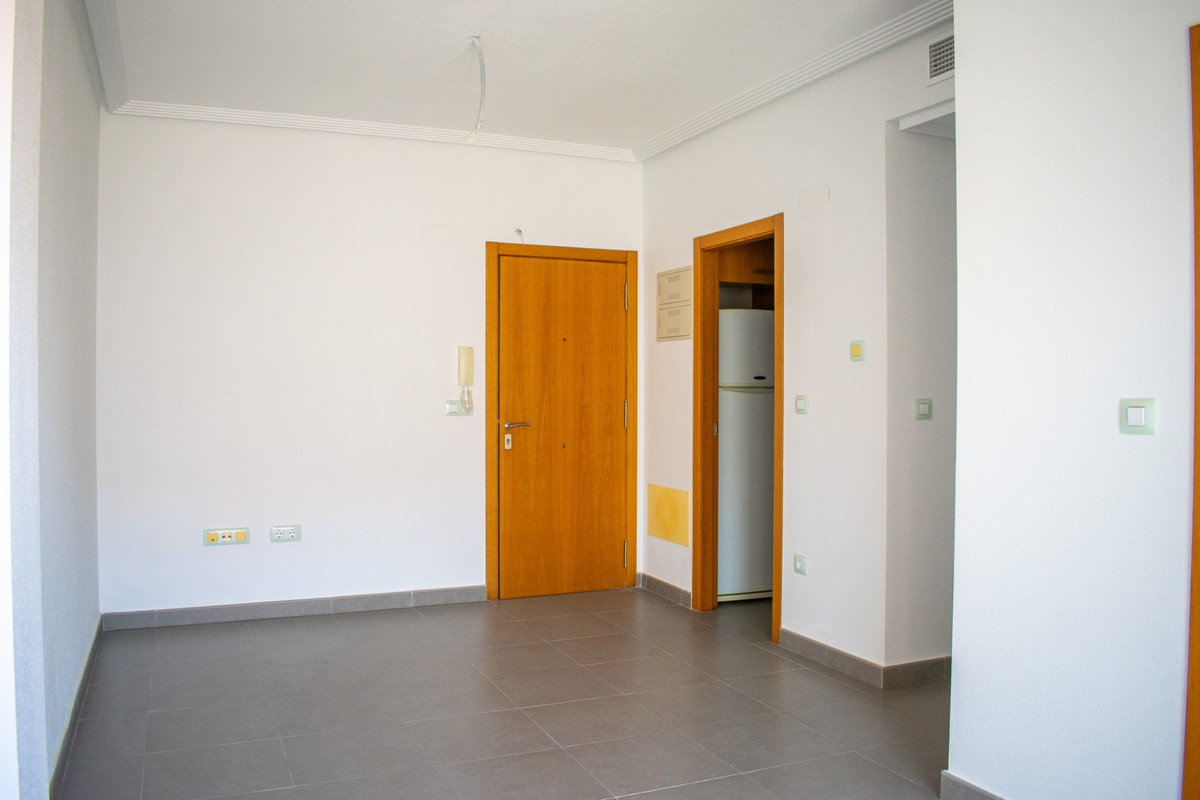 Se vende Apartamento Planta Media de 2 dormitorios en Costa Blanca, Alicante, España