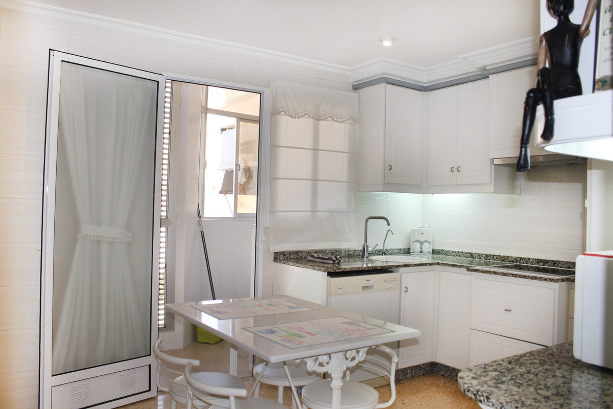 4 Bed Apartment for sale in Santa Pola Costa Blanca, Alicante, Spain