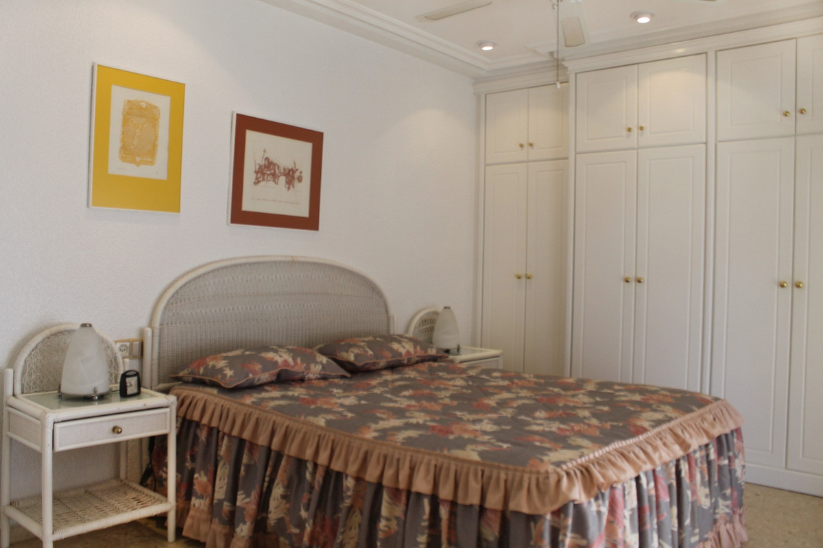 4 Bed Apartment for sale in Santa Pola Costa Blanca, Alicante, Spain