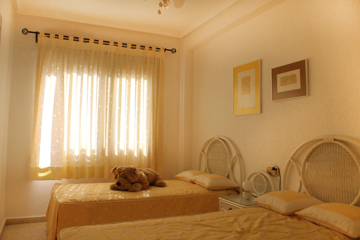 4 Bed Apartment for sale in Santa Pola Costa Blanca, Alicante, Spain