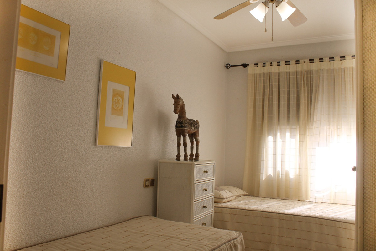 4 Bed Apartment for sale in Santa Pola Costa Blanca, Alicante, Spain