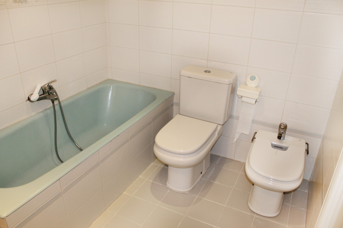 4 Bed Apartment for sale in Santa Pola Costa Blanca, Alicante, Spain