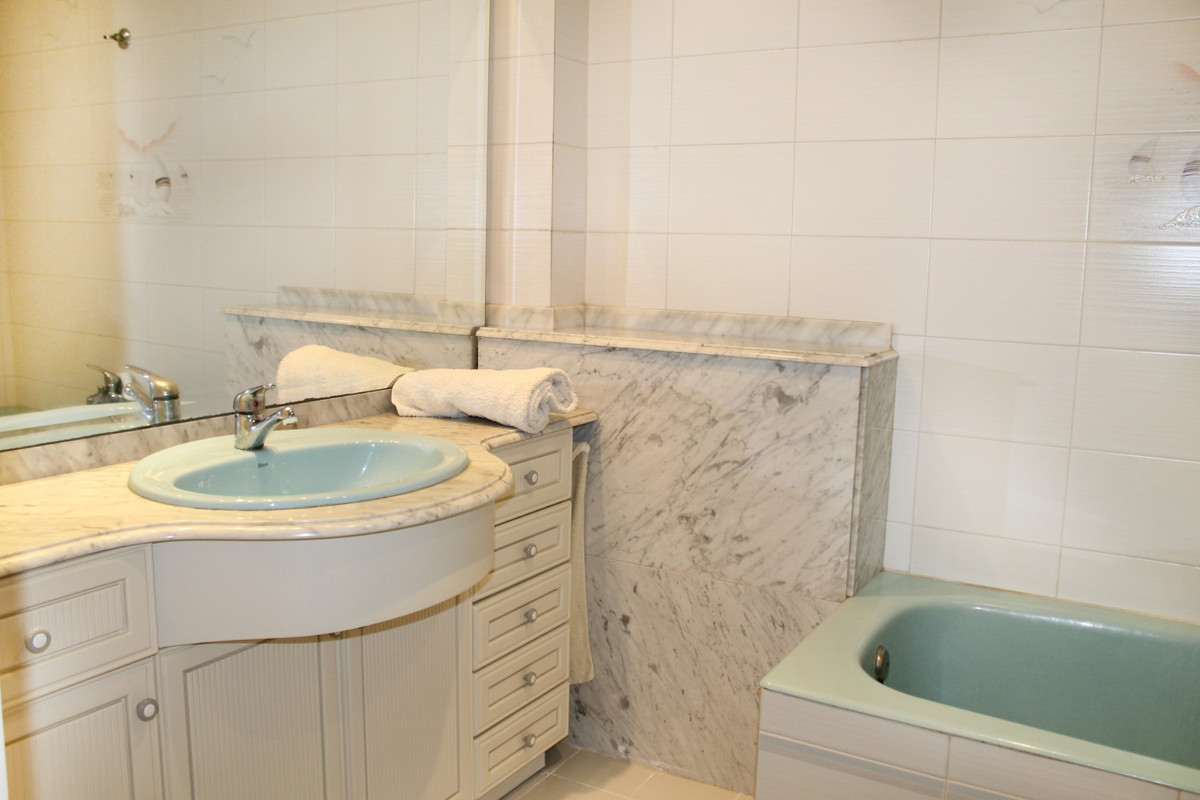 4 Bed Apartment for sale in Santa Pola Costa Blanca, Alicante, Spain