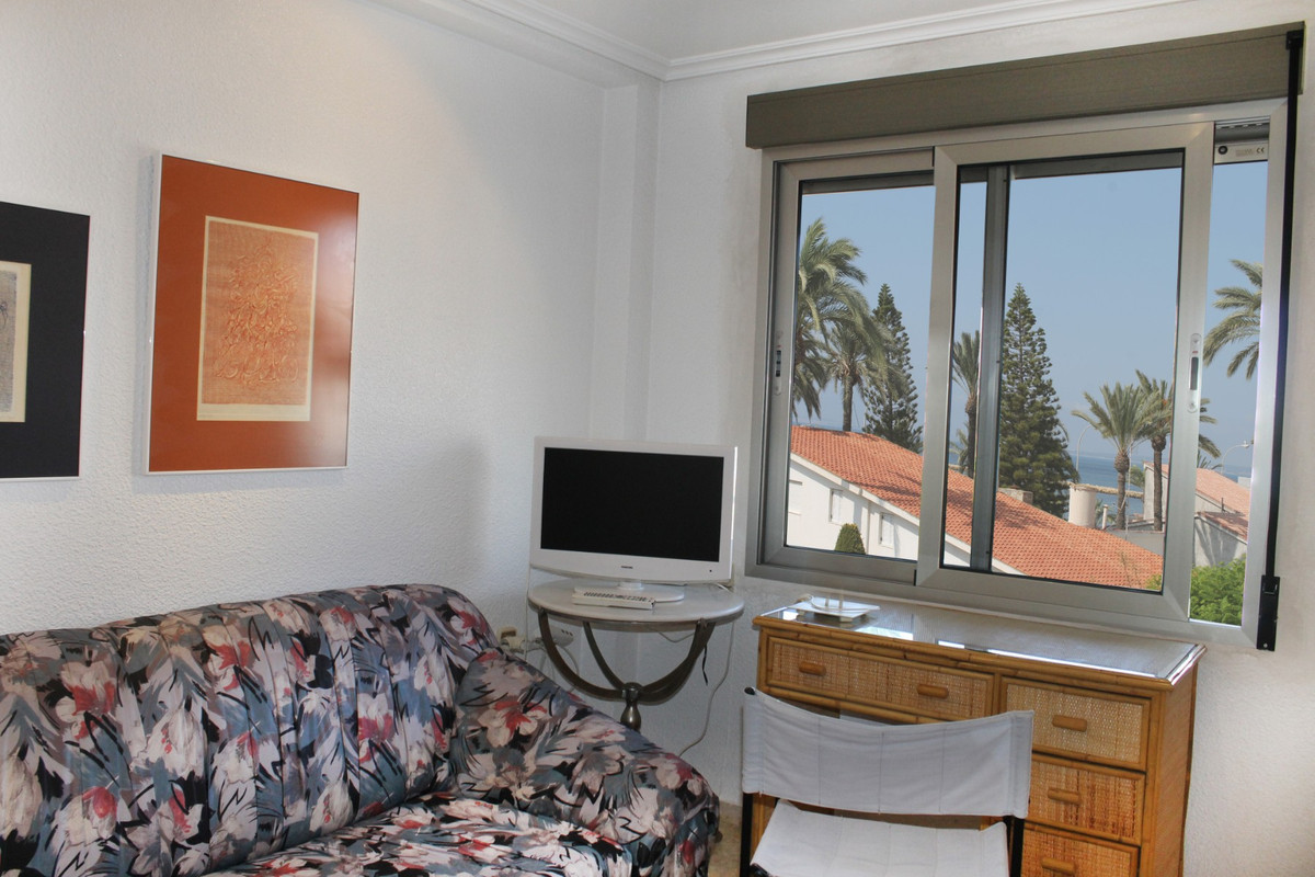4 Bed Apartment for sale in Santa Pola Costa Blanca, Alicante, Spain