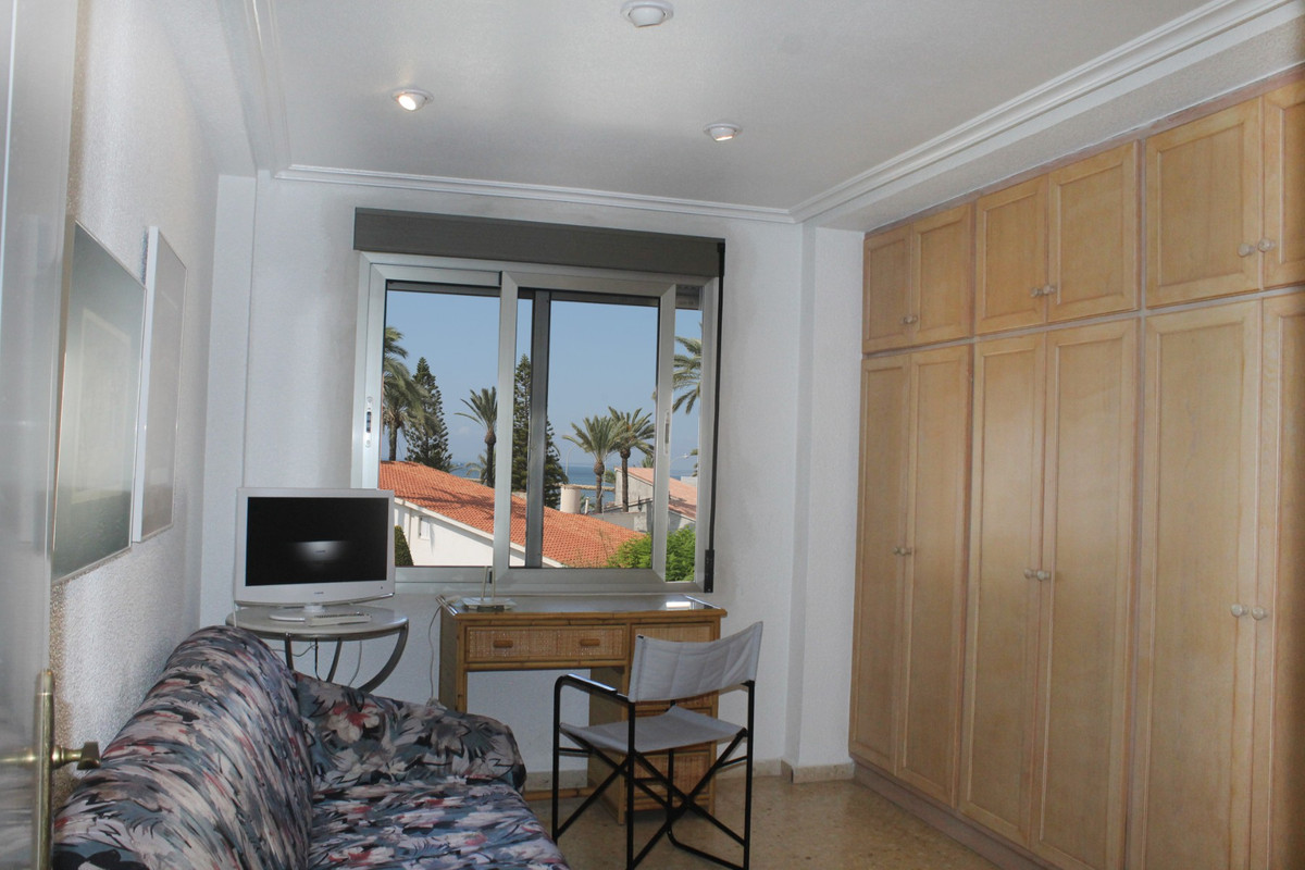4 Bed Apartment for sale in Santa Pola Costa Blanca, Alicante, Spain