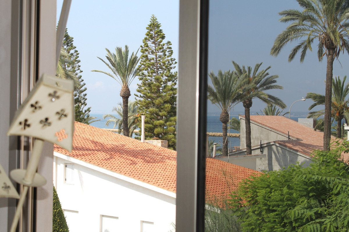 4 Bed Apartment for sale in Santa Pola Costa Blanca, Alicante, Spain