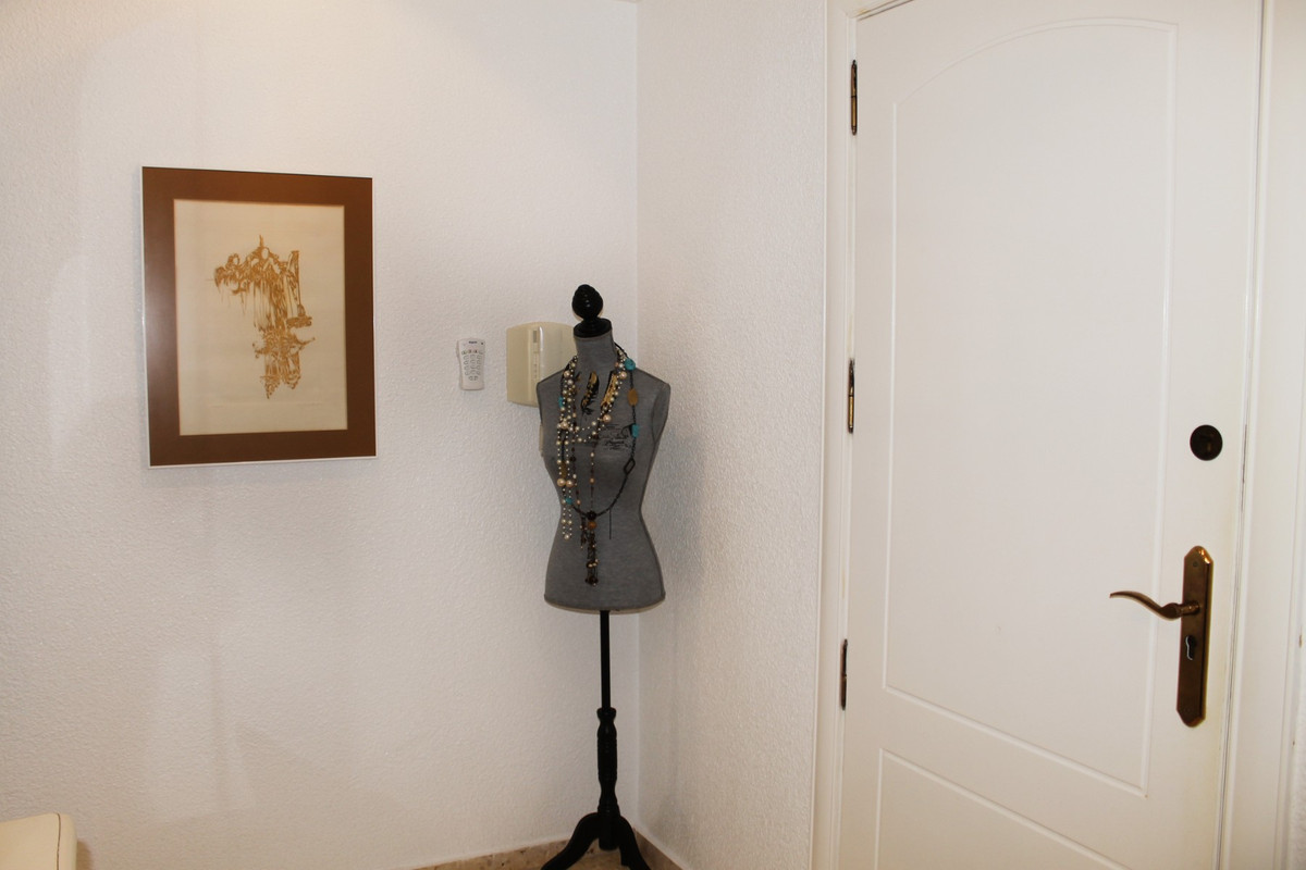 4 Bed Apartment for sale in Santa Pola Costa Blanca, Alicante, Spain