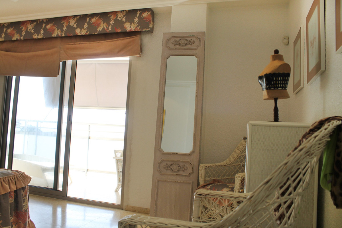 4 Bed Apartment for sale in Santa Pola Costa Blanca, Alicante, Spain