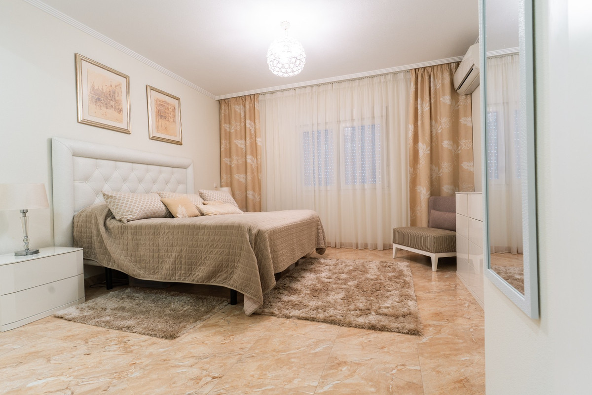 7 Bed Townhouse for sale in Los Balcones Costa Blanca, Alicante, Spain