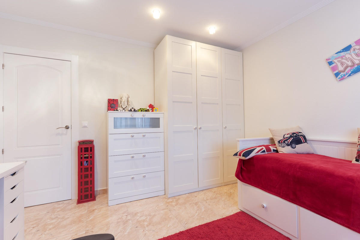7 Bed Townhouse for sale in Los Balcones Costa Blanca, Alicante, Spain