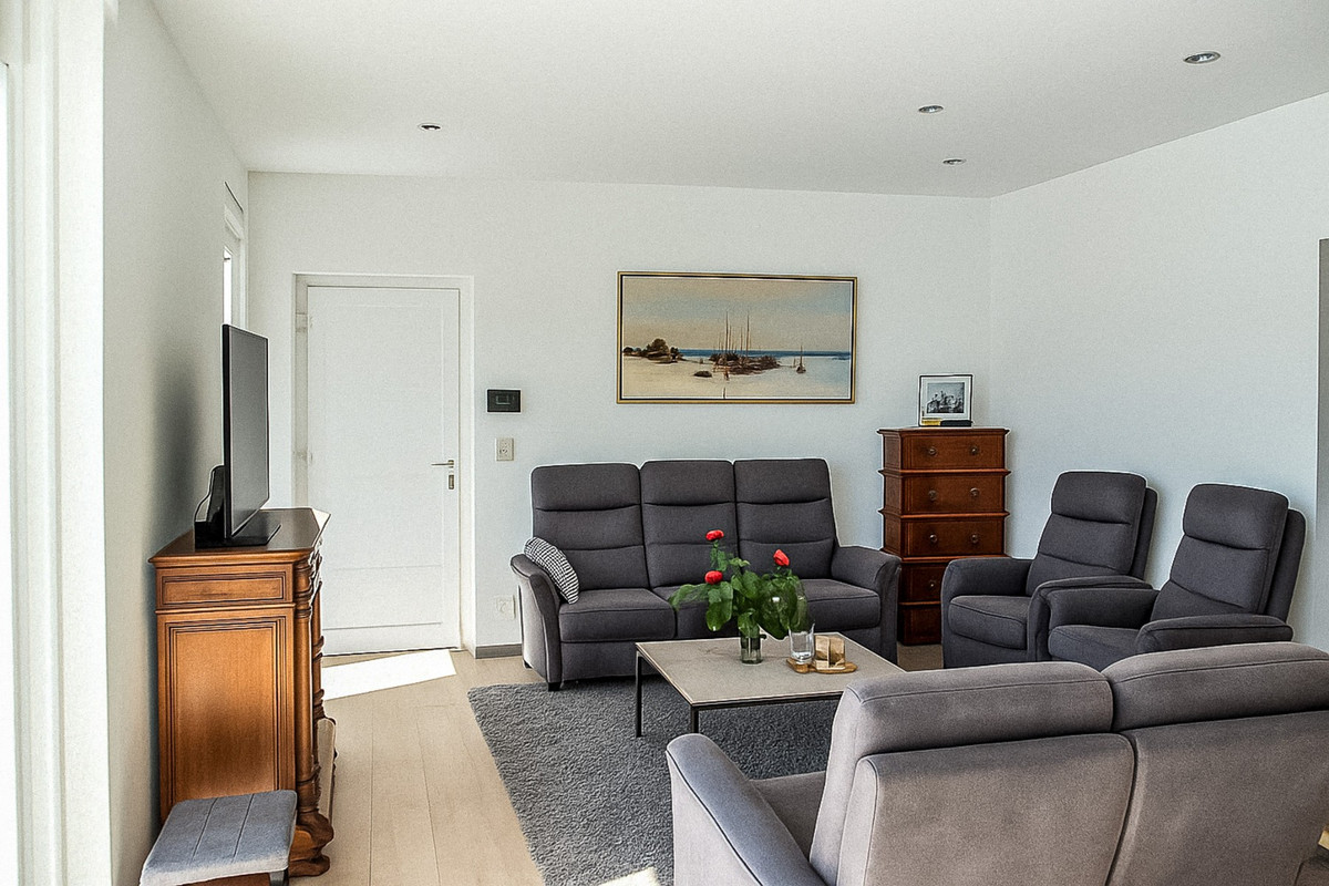 Se vende Villa - Chalet de 4 dormitorios en Costa Blanca, Alicante, España