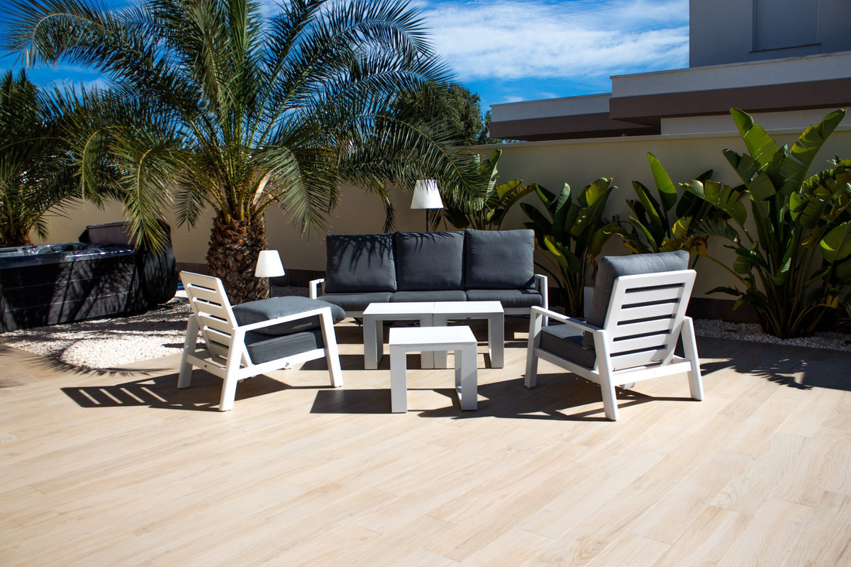 Se vende Villa - Chalet de 4 dormitorios en Costa Blanca, Alicante, España
