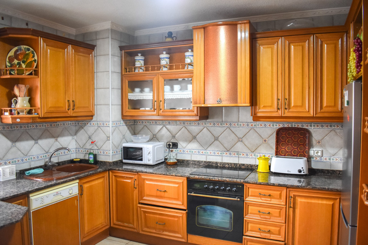 Se vende Apartamento Planta Baja de 4 dormitorios en Costa Blanca, Alicante, España