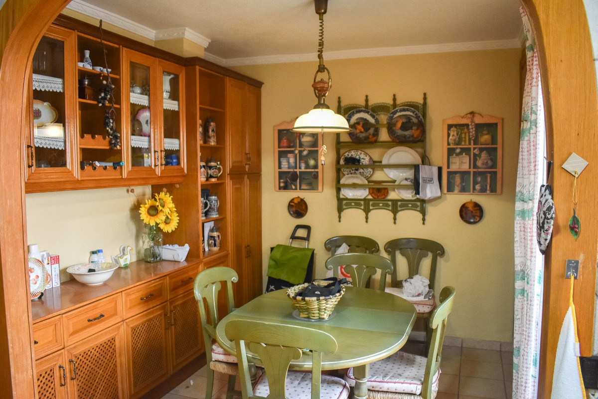 Se vende Apartamento Planta Baja de 4 dormitorios en Costa Blanca, Alicante, España