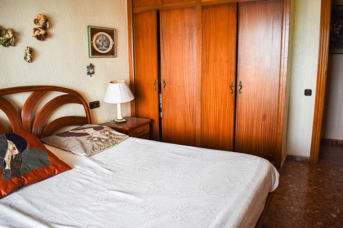 Se vende Apartamento Planta Baja de 4 dormitorios en Costa Blanca, Alicante, España