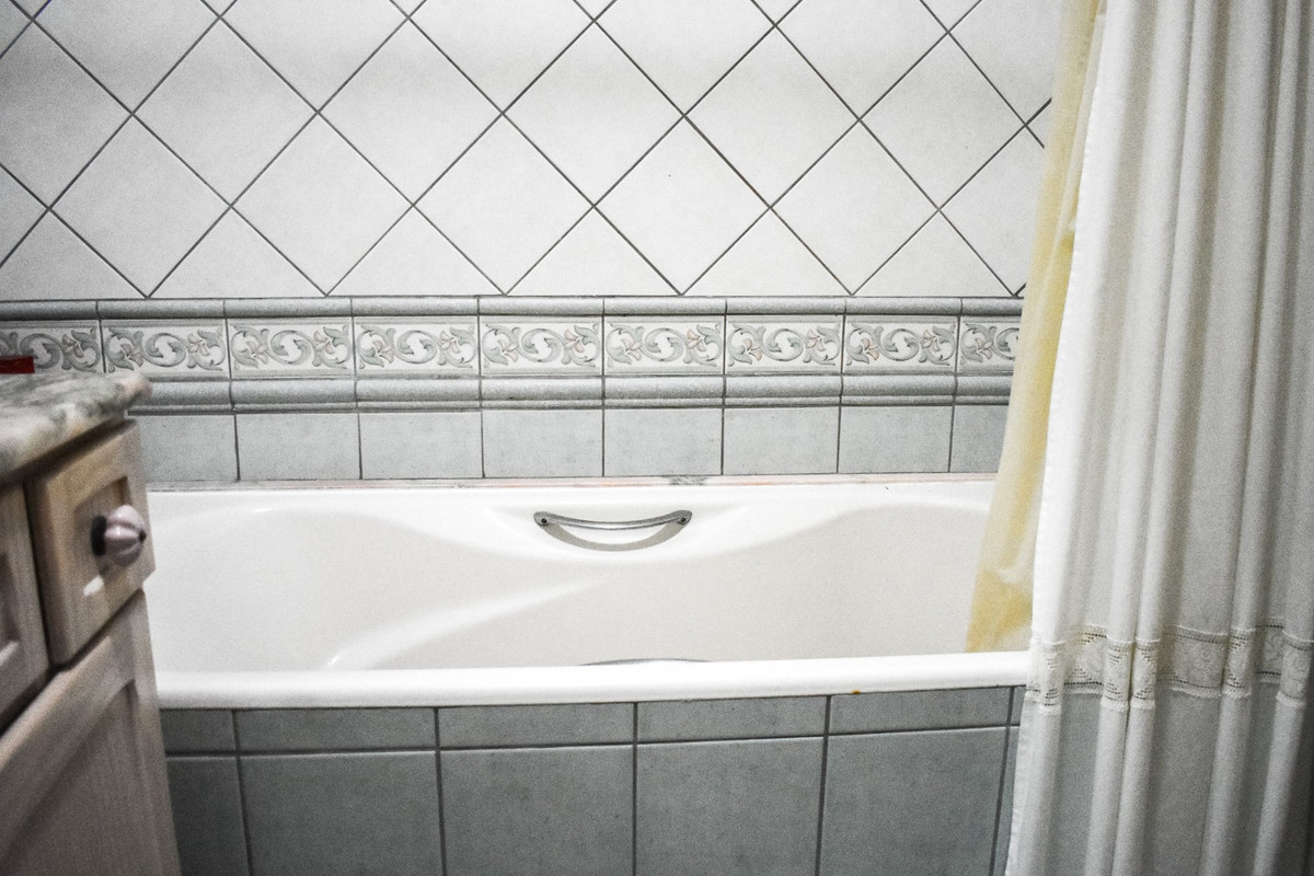 Se vende Apartamento Planta Baja de 4 dormitorios en Costa Blanca, Alicante, España