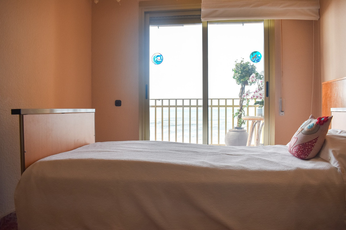 Se vende Apartamento Planta Baja de 4 dormitorios en Costa Blanca, Alicante, España