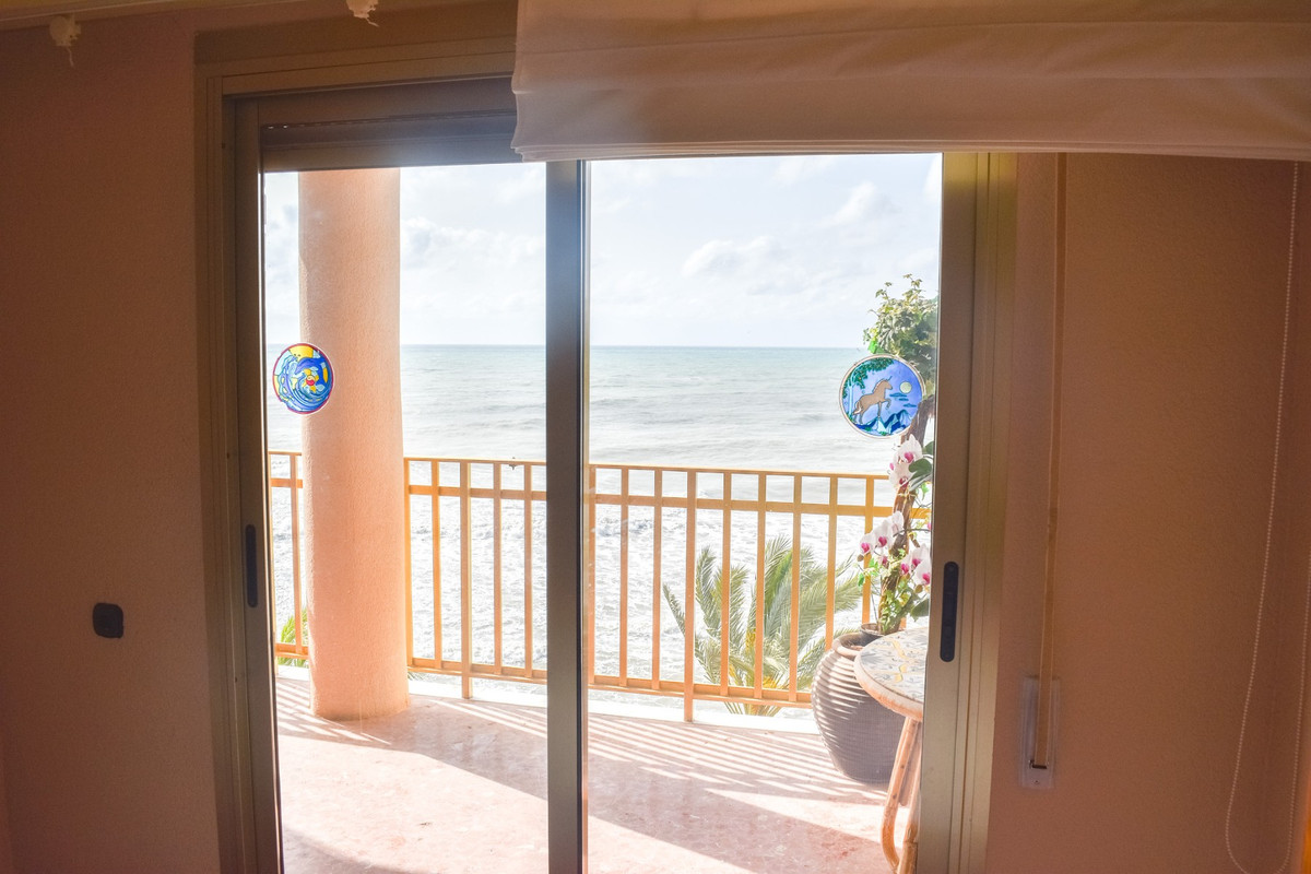 Se vende Apartamento Planta Baja de 4 dormitorios en Costa Blanca, Alicante, España