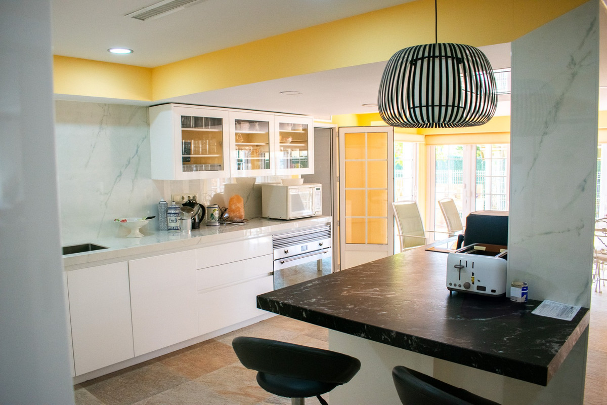 7 Bed Townhouse for sale in Orihuela Costa Costa Blanca, Alicante, Spain