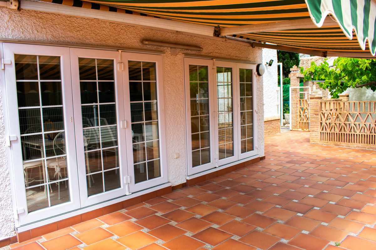 7 Bed Townhouse for sale in Orihuela Costa Costa Blanca, Alicante, Spain