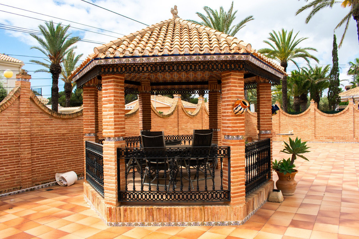 7 Bed Townhouse for sale in Orihuela Costa Costa Blanca, Alicante, Spain