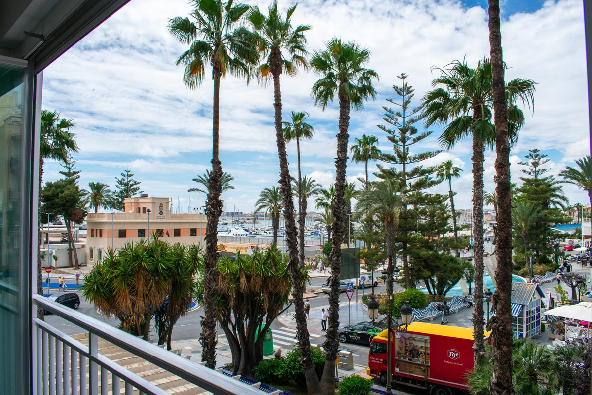 Se vende Apartamento Planta Baja de 2 dormitorios en Costa Blanca, Alicante, España