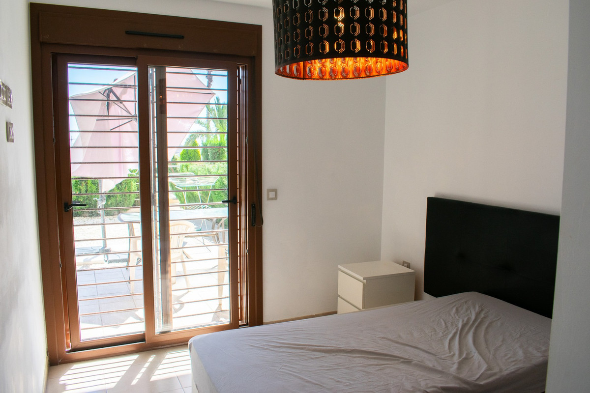 Se vende Apartamento Planta Baja de 2 dormitorios en Costa Blanca, Alicante, España