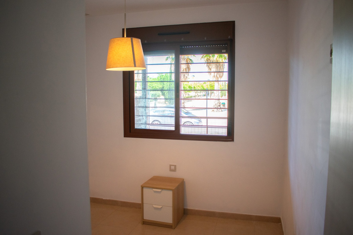 Se vende Apartamento Planta Baja de 2 dormitorios en Costa Blanca, Alicante, España