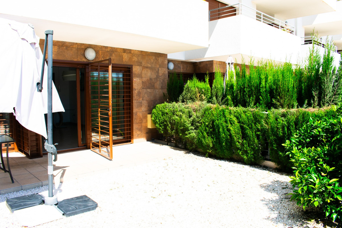 Se vende Apartamento Planta Baja de 2 dormitorios en Costa Blanca, Alicante, España