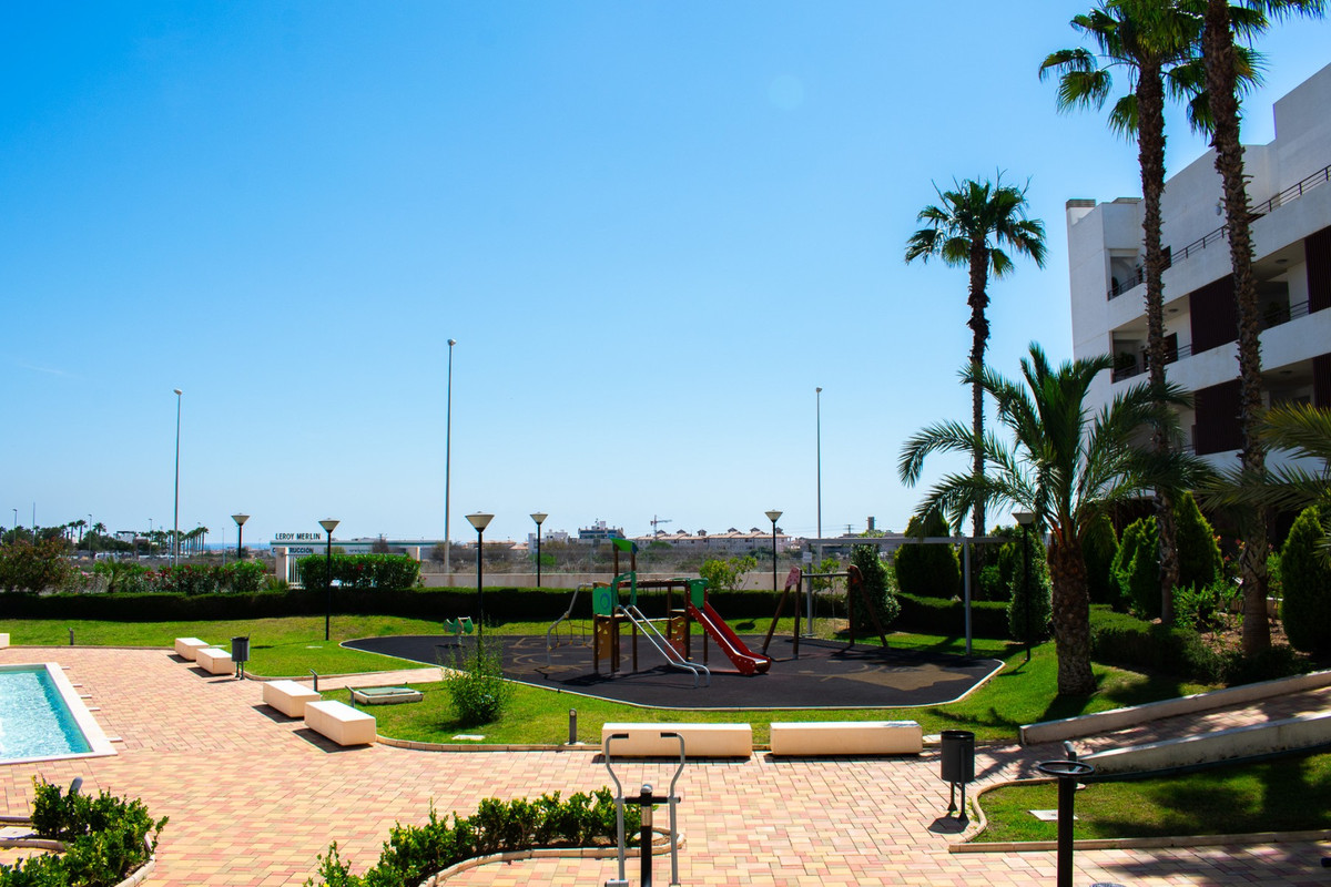 Se vende Apartamento Planta Baja de 2 dormitorios en Costa Blanca, Alicante, España