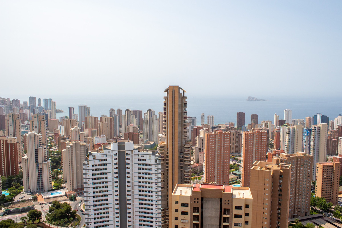 3 Bed Apartment for sale in Benidorm Costa Blanca, Alicante, Spain