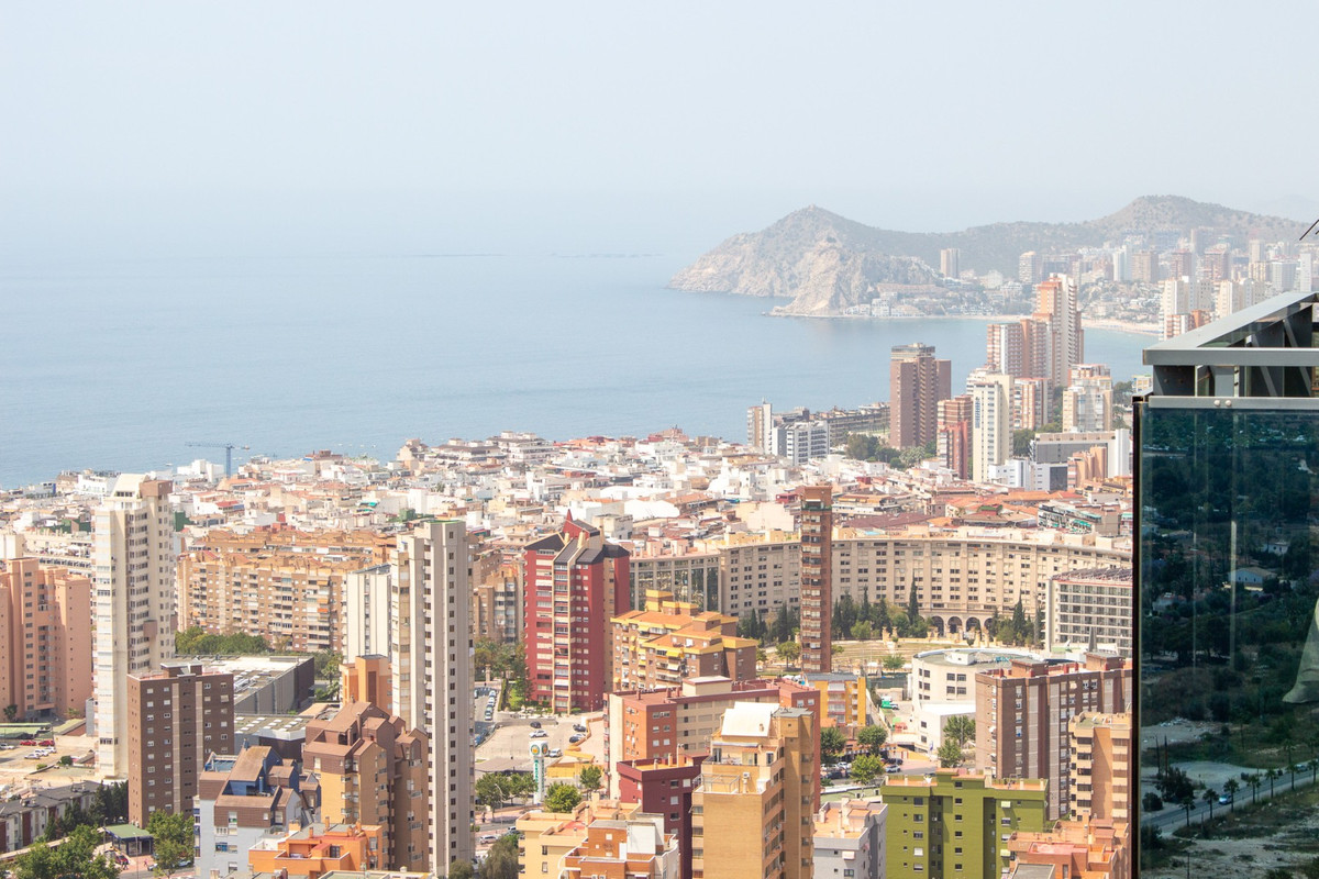 3 Bed Apartment for sale in Benidorm Costa Blanca, Alicante, Spain